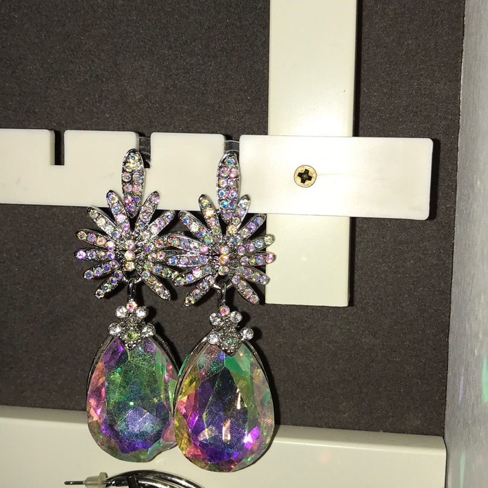 FANCY HOLOGRAPHIC EARRINGS😍